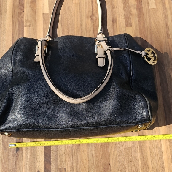 Michael Kors Black and Tan Large Leather Tote with Gold Accents - Picture 5 of 15